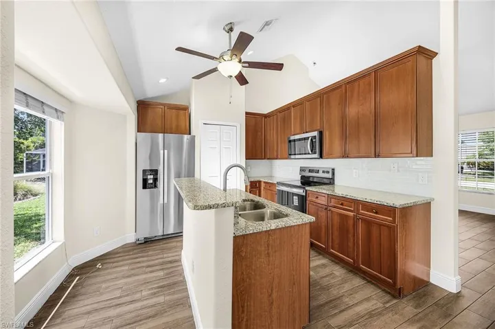 120 SE 4th  TER, Cape Coral, FL 33990
