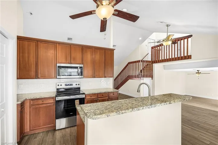 120 SE 4th  TER, Cape Coral, FL 33990