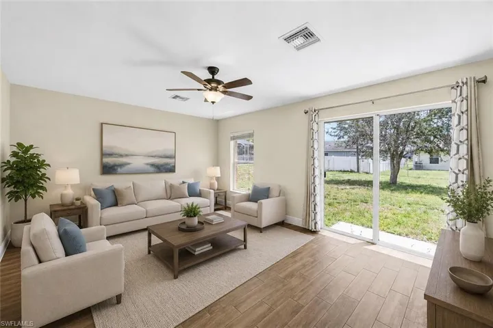 120 SE 4th  TER, Cape Coral, FL 33990