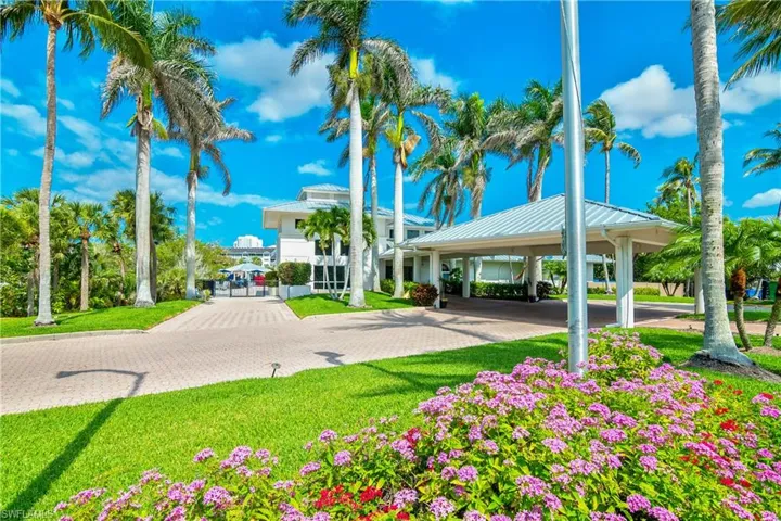 Tarpon Cove Clubhouse