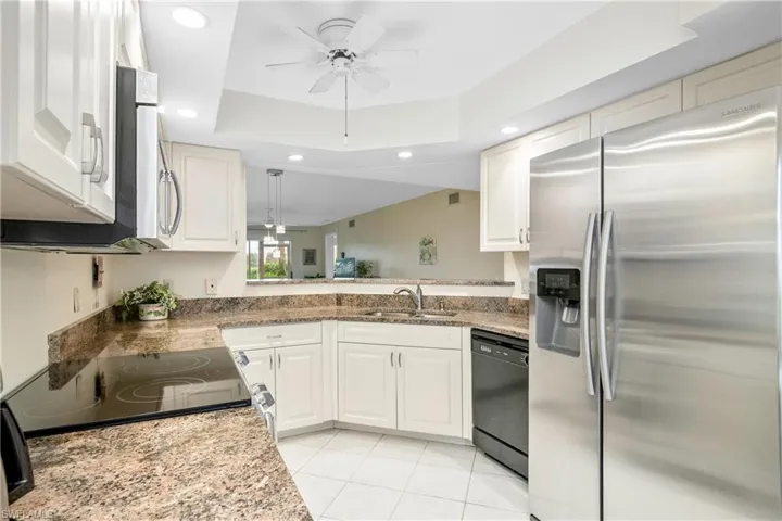 360  Horse Creek  DR, Naples, FL 34110