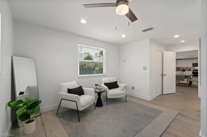 Comfortable sitting area ideal for relaxing or flexible use