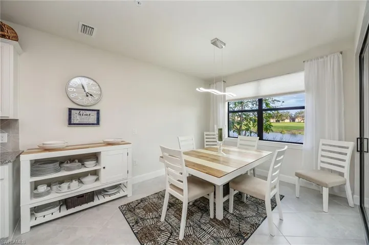 INFORMAL DINING AREA
