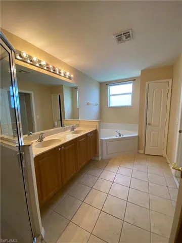 2677 Blue Cypress Lake Ct, Cape Coral, Florida 33909