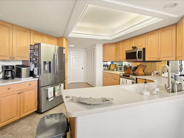 6075 Pelican Bay Blvd 506, Naples, Florida 34108