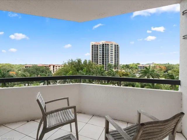 Guest Bedroom Balcony