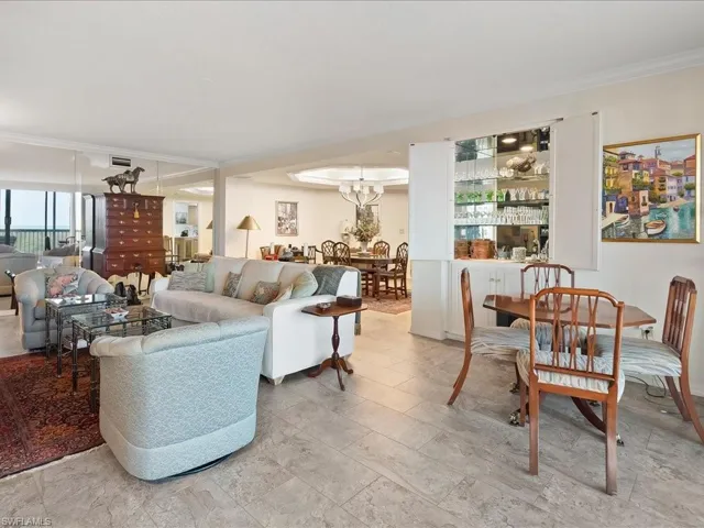 6075 Pelican Bay Blvd 506, Naples, Florida 34108