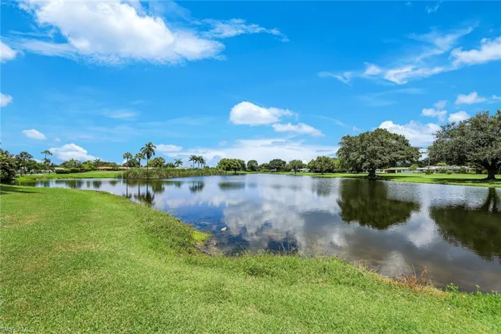 4333 Beechwood Lake Dr, Naples, Florida 34112