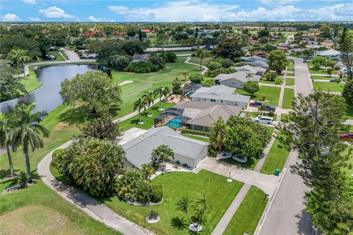 4333 Beechwood Lake Dr, Naples, Florida 34112