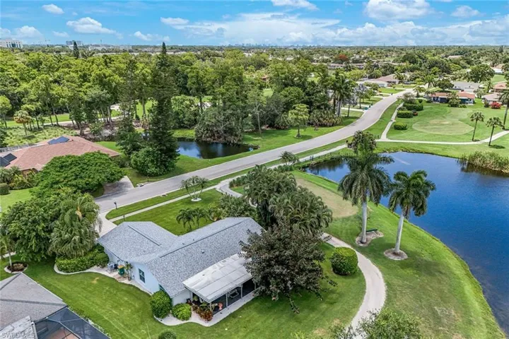 4333 Beechwood Lake Dr, Naples, Florida 34112