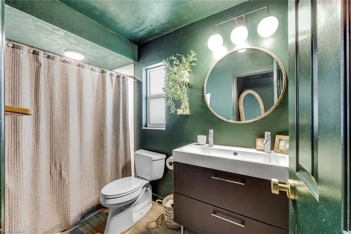 4333 Beechwood Lake Dr, Naples, Florida 34112