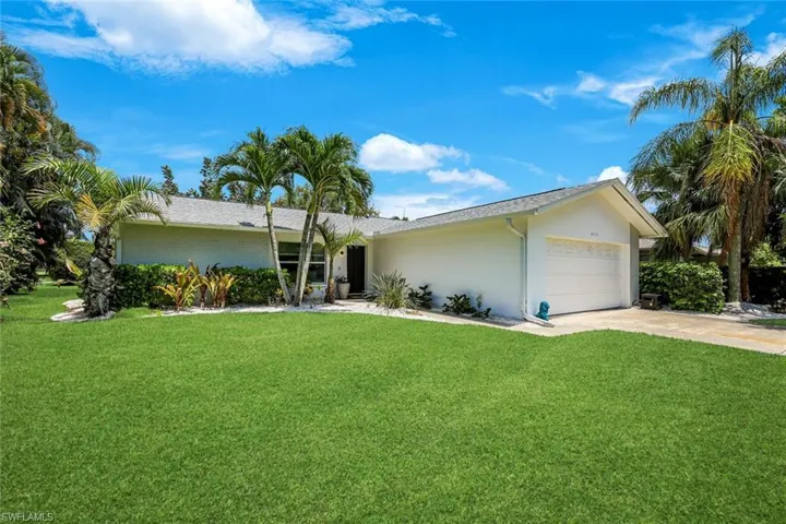 4333 Beechwood Lake Dr, Naples, Florida 34112