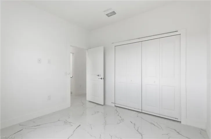 161 Blackstone Dr, Fort Myers, Florida 33913