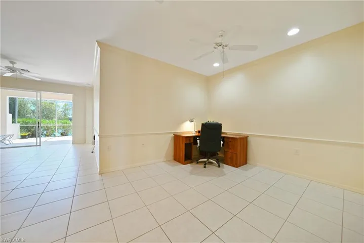 Den/Bonus Area