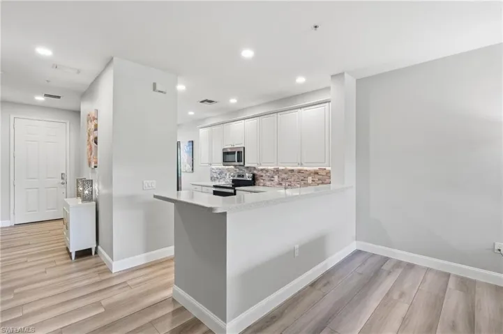 14531 Abaco Lakes Dr 102, Fort Myers, Florida 33908