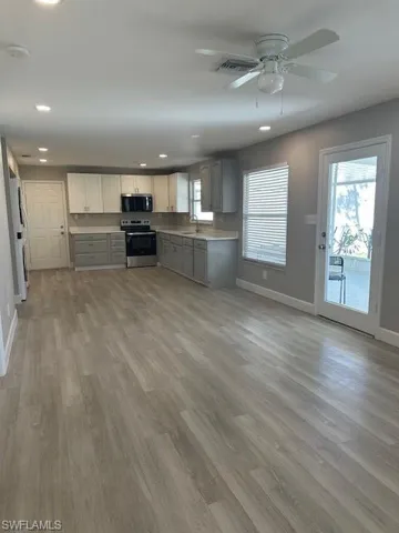 25168  Pinson  DR, Bonita Springs, FL 34135