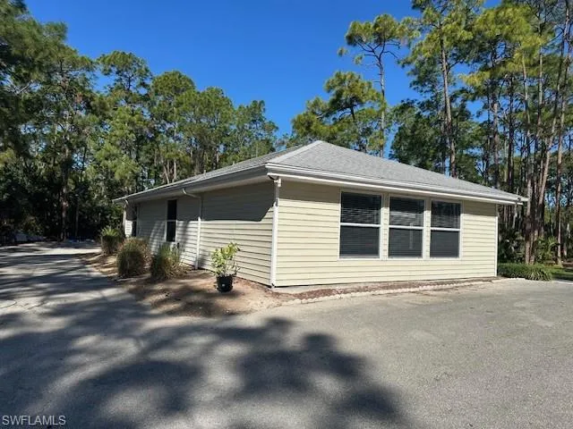 25168  Pinson  DR, Bonita Springs, FL 34135