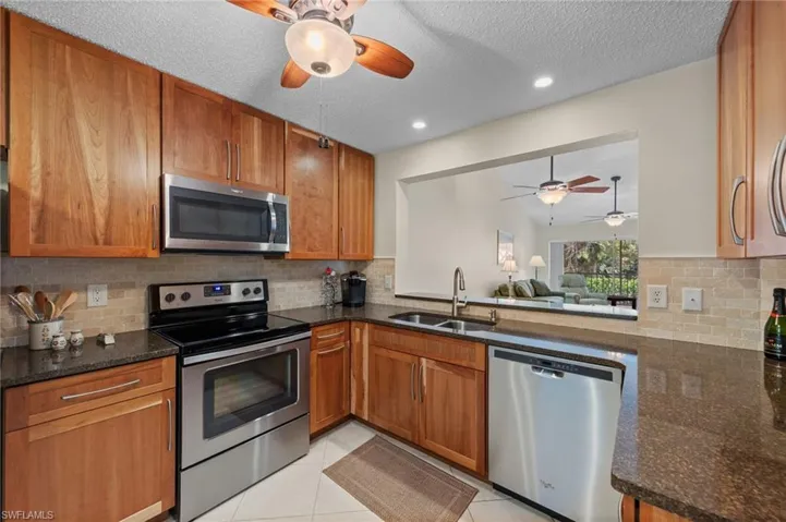 621  Squire  CIR, Naples, FL 34104