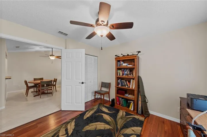 621  Squire  CIR, Naples, FL 34104