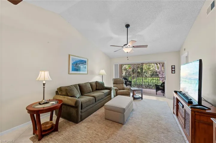621  Squire  CIR, Naples, FL 34104
