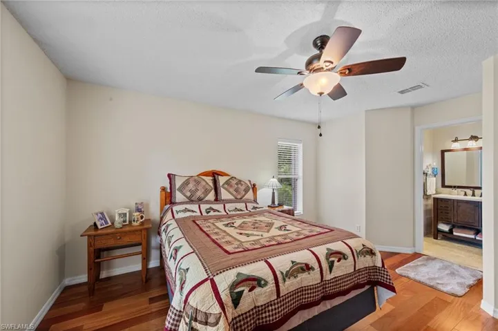 621  Squire  CIR, Naples, FL 34104