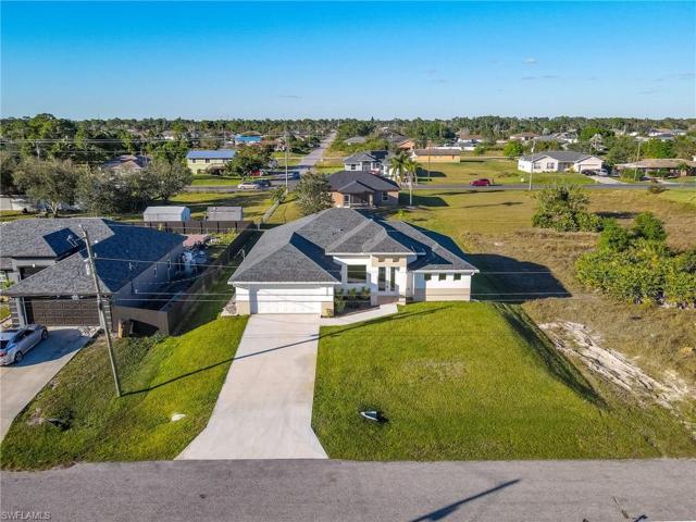 4008  9th SW ST, LEHIGH ACRES, FL 33976