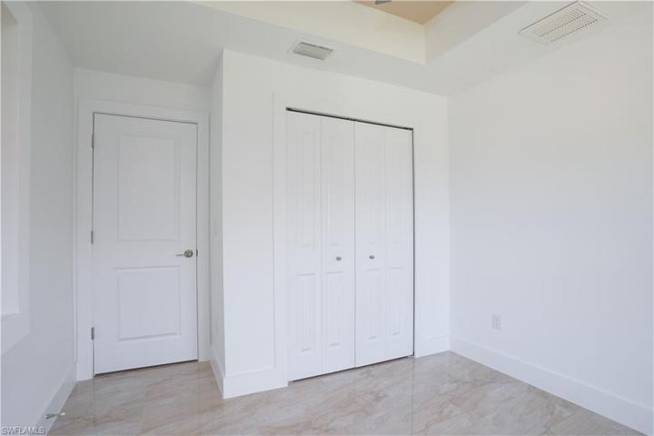 4008  9th SW ST, LEHIGH ACRES, FL 33976