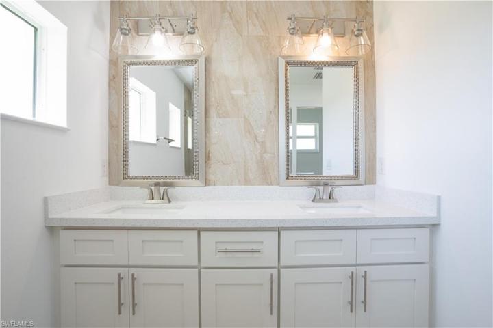 4008  9th SW ST, LEHIGH ACRES, FL 33976