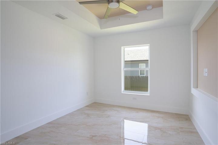 4008  9th SW ST, LEHIGH ACRES, FL 33976