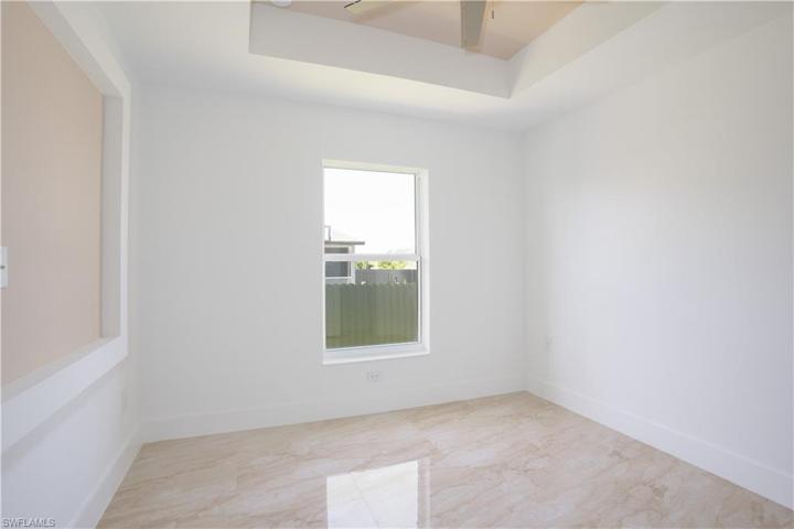4008  9th SW ST, LEHIGH ACRES, FL 33976