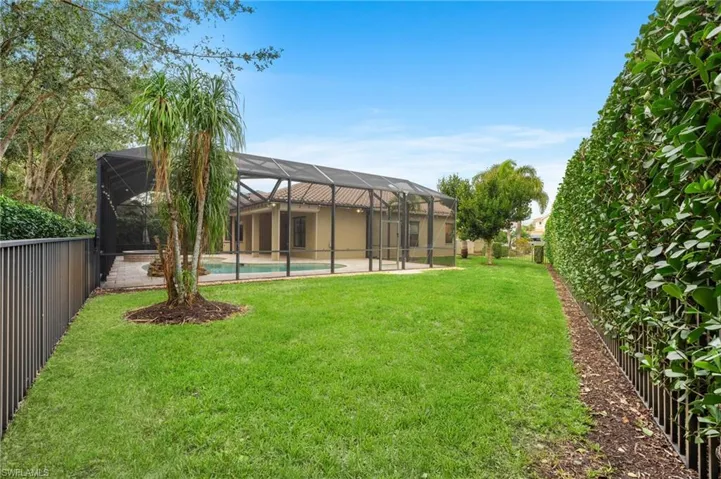 Fenced Side Yard
