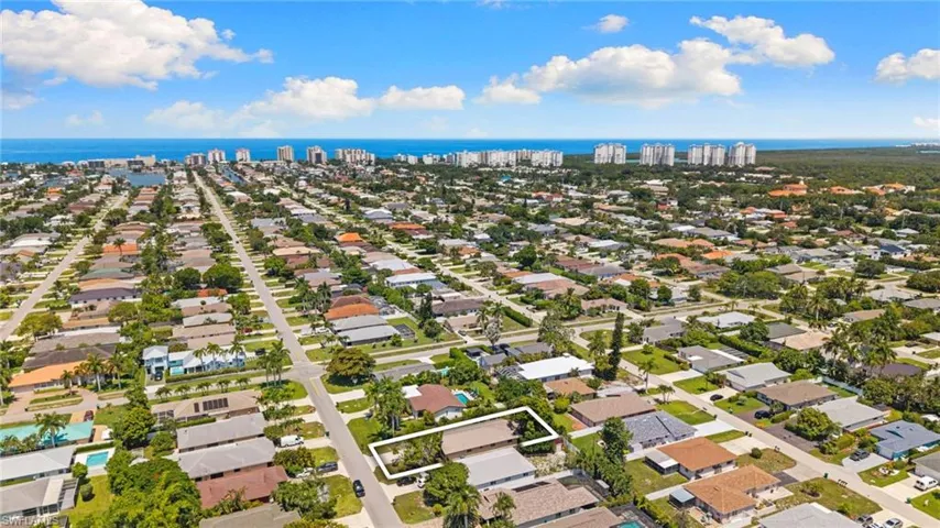 715 106th Ave N, Naples, Florida 34108