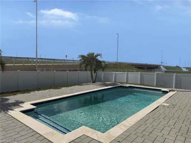 124 Sw 31st Pl, Cape Coral, Florida 33991
