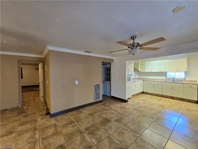 1569 Maple Dr, Fort Myers, Florida 33907