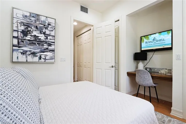 2868 Tiburon Blvd E 102, Naples, Florida 34109