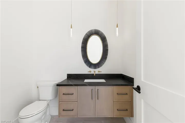 Powder bath