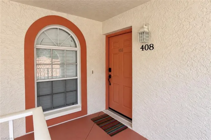 595 Mardel Dr 408, Naples, Florida 34104