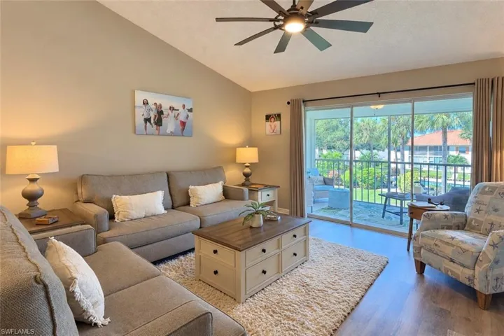 595 Mardel Dr 408, Naples, Florida 34104