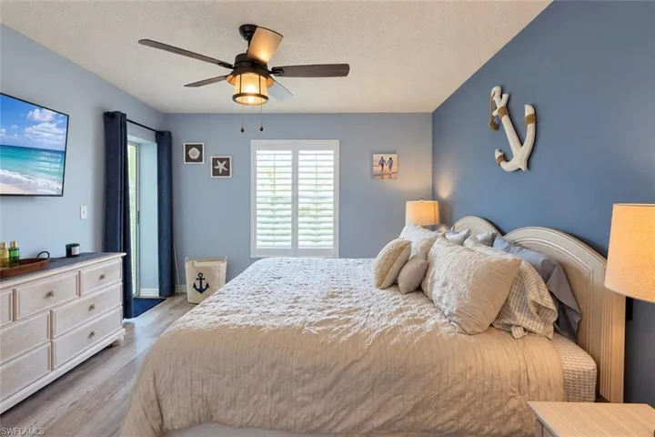 595 Mardel Dr 408, Naples, Florida 34104