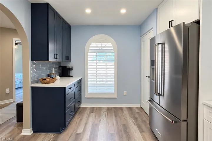 595 Mardel Dr 408, Naples, Florida 34104