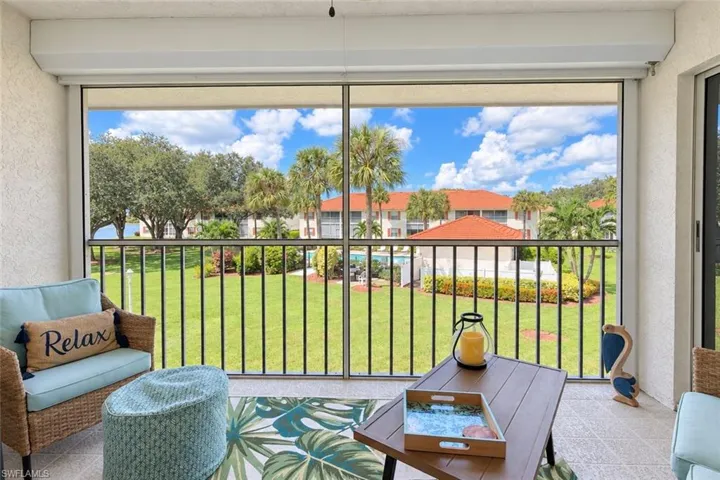 595 Mardel Dr 408, Naples, Florida 34104