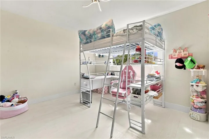 1740 Birdie Dr, Naples, Florida 34120