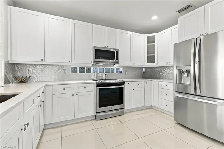 1740 Birdie Dr, Naples, Florida 34120