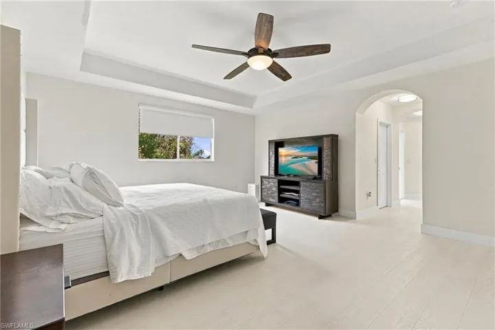 1740 Birdie Dr, Naples, Florida 34120