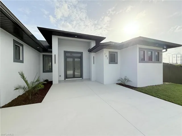 702 Zemil Ct, Fort Myers, Florida 33913