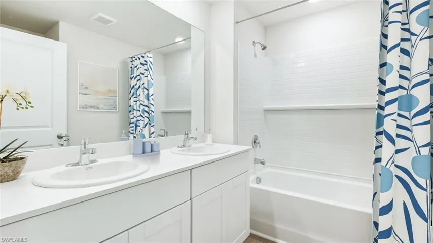 MODEL HOME