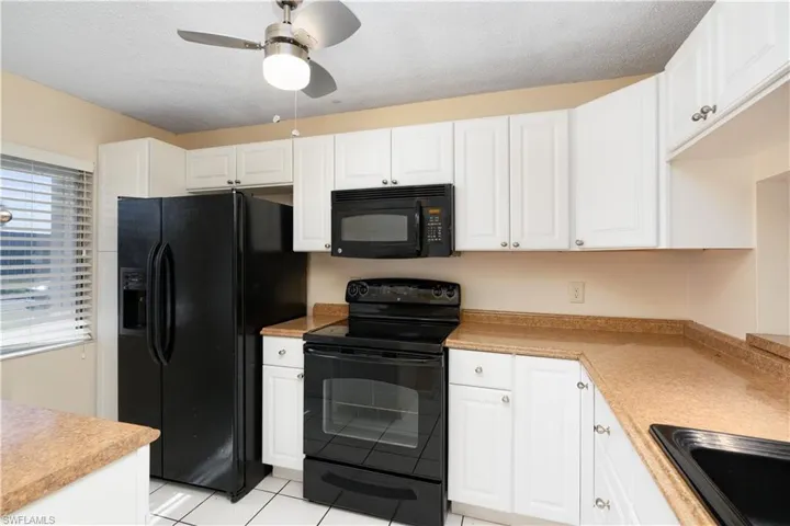 4608 SE 4th  PL, Cape Coral, FL 33904