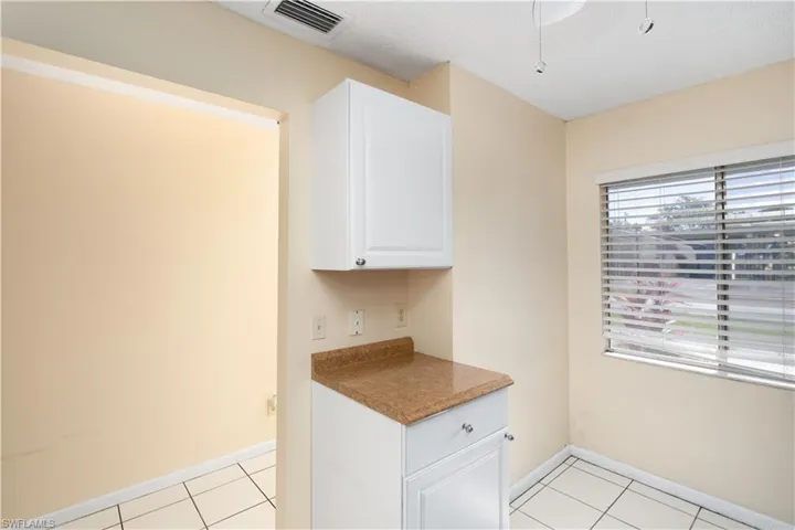 4608 SE 4th  PL, Cape Coral, FL 33904