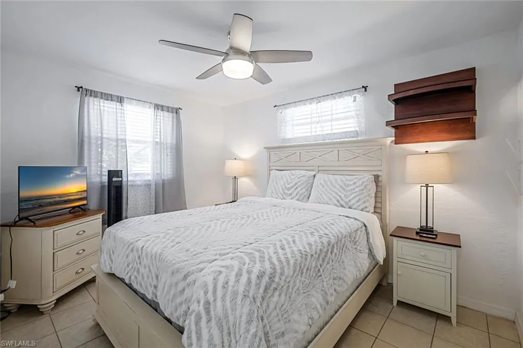 814 107th AVE, Naples, FL 34108,225014829