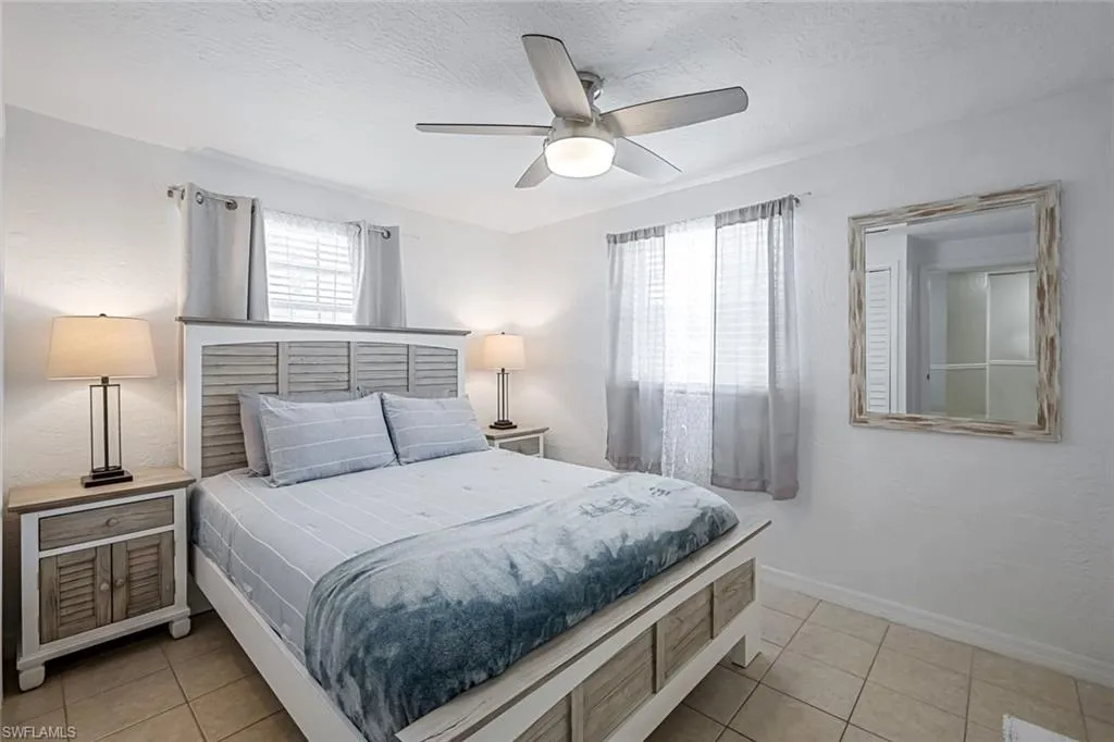 814 107th AVE, Naples, FL 34108,225014829